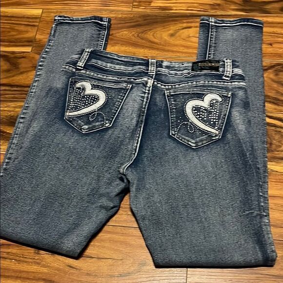 Stylish Blue Women's Jeans with Embellished Pockets - Picture 1 of 5
